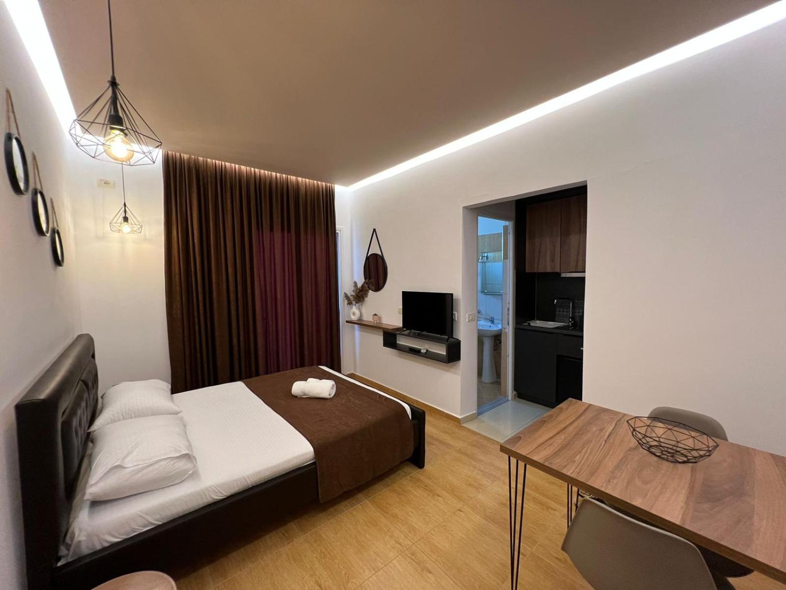 Apartments Sadiku With Sea View Sarande Exterior photo